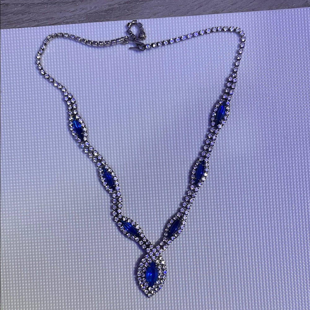 Elegant Blue and Silver Necklace
